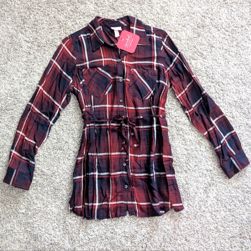 NWT Isabel Maternity Plaid Longsleeve Top